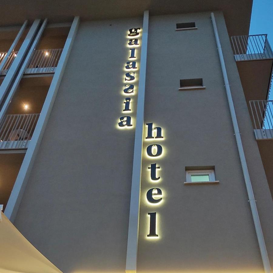 Hotel Galassia ริมินี ภายนอก รูปภาพ