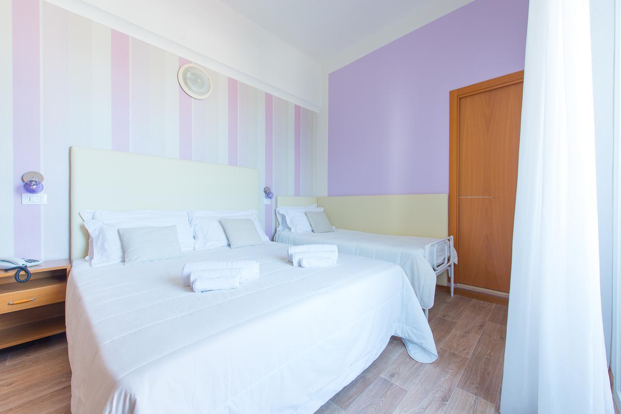 Hotel Galassia ริมินี ภายนอก รูปภาพ